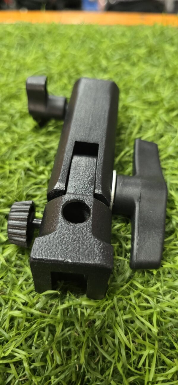 Heavy Duty Umbrella Clamp for Video Light & LED-Light - Image 2