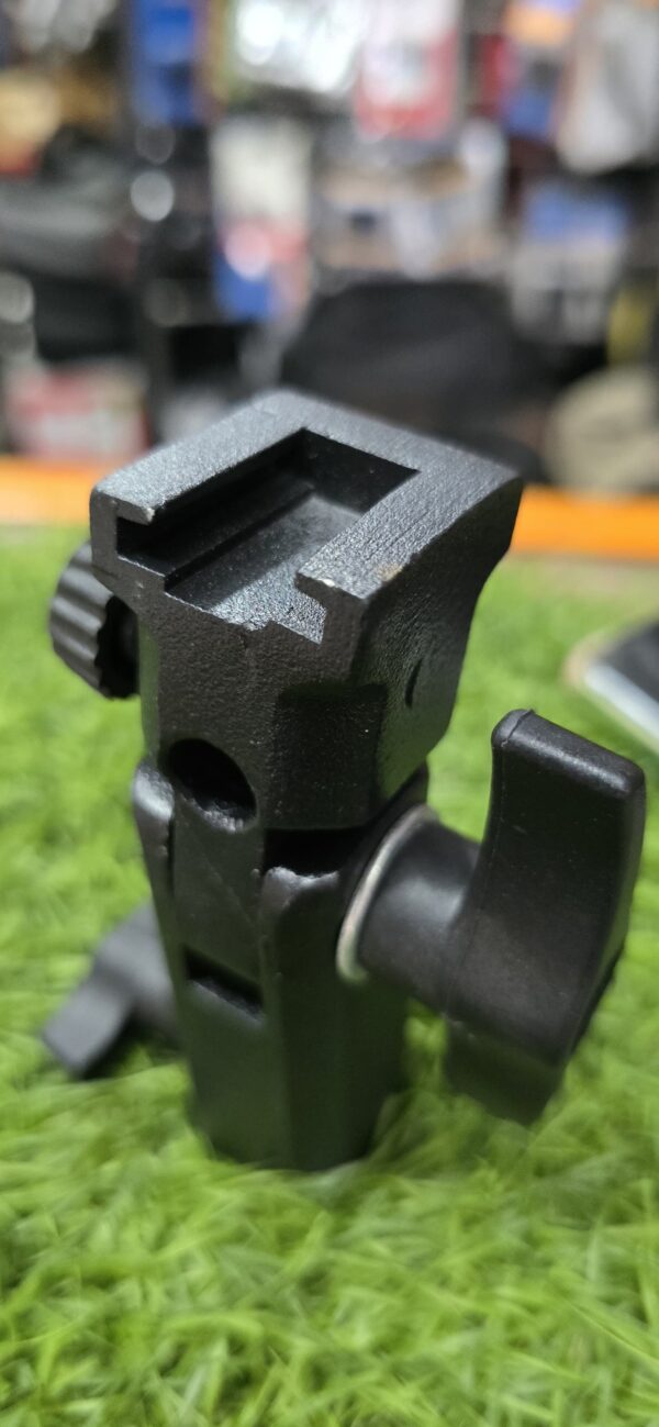 Heavy Duty Umbrella Clamp for Video Light & LED-Light - Image 3
